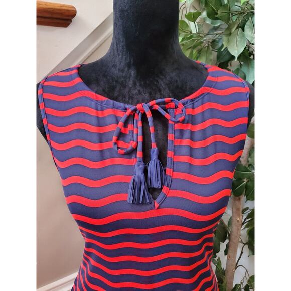 Tommy Bahama Red Navy Blue Sea Swell Split Neck Spa Dress Tassel Ties Size Small - Picture 2 of 13